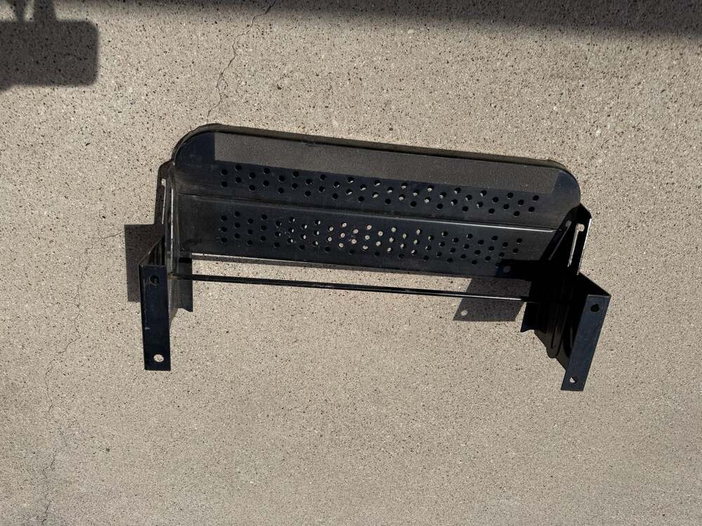 Elkhart Tool & Die ETD Single Manual Pull-Out RV Step